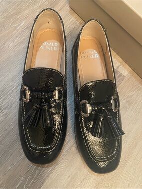 NIB! Donald Pliner Fabia Black Patent Leather Tassel Bit Loafers - Size 6